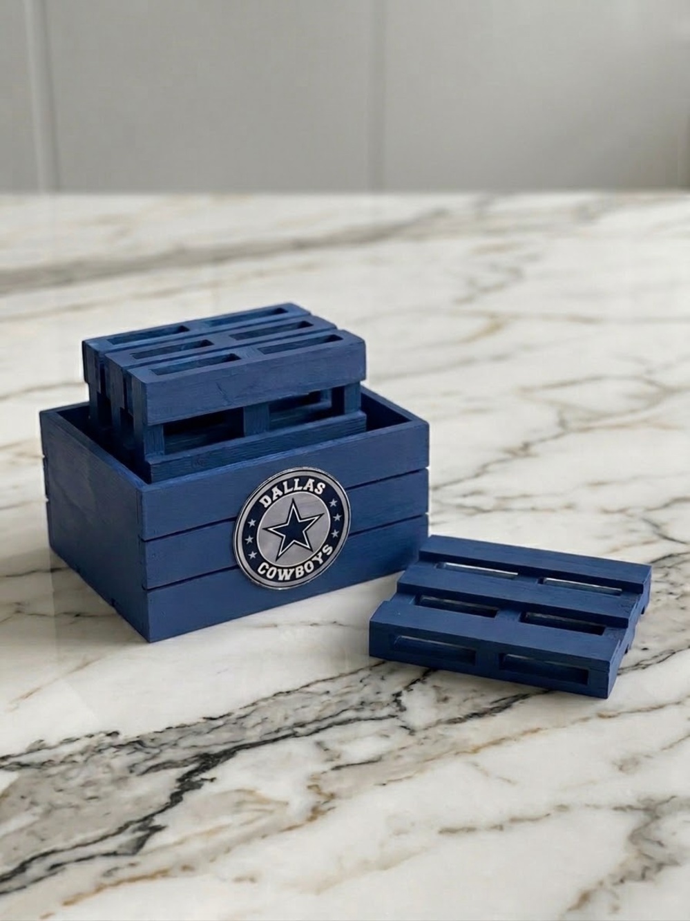 Dallas Cowboys Blue Wooden Organizer Box with Pallet Coasters